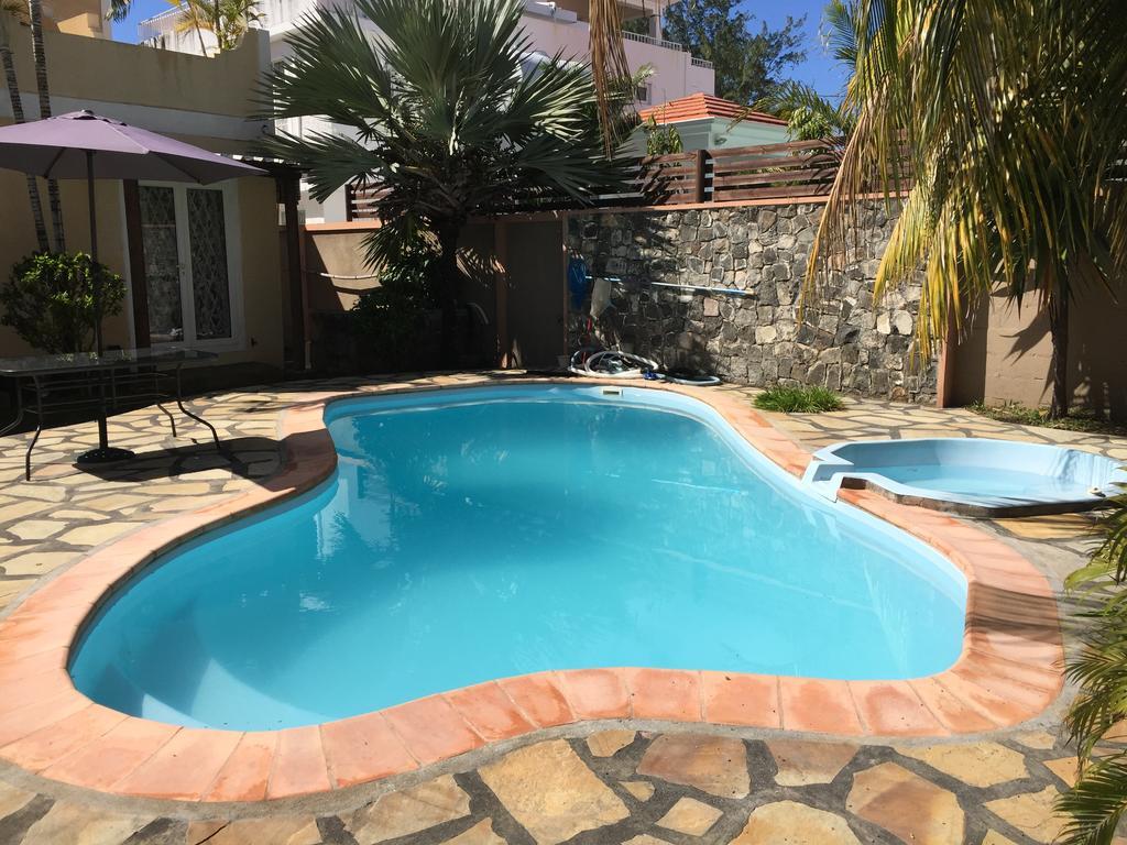H&K Villa Blue Bay Exterior photo