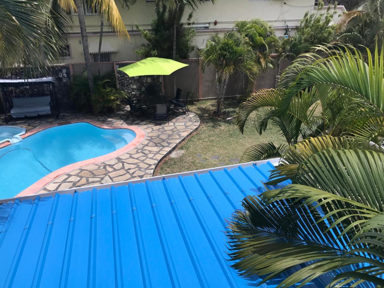 H&K Villa Blue Bay Exterior photo