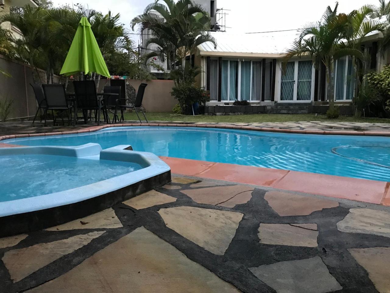 H&K Villa Blue Bay Exterior photo