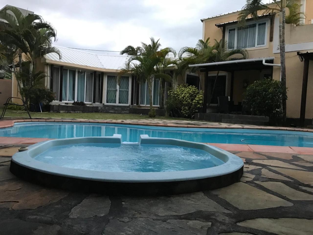 H&K Villa Blue Bay Exterior photo